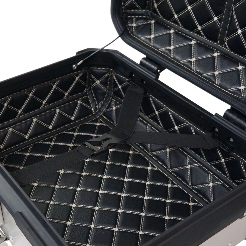 Bau de Moto Traseiro 55 Litros Universal Aluminio Anti-roubo Prata Bau de Moto Traseiro 55 Litros Universal Aluminio Anti-roubo Prata