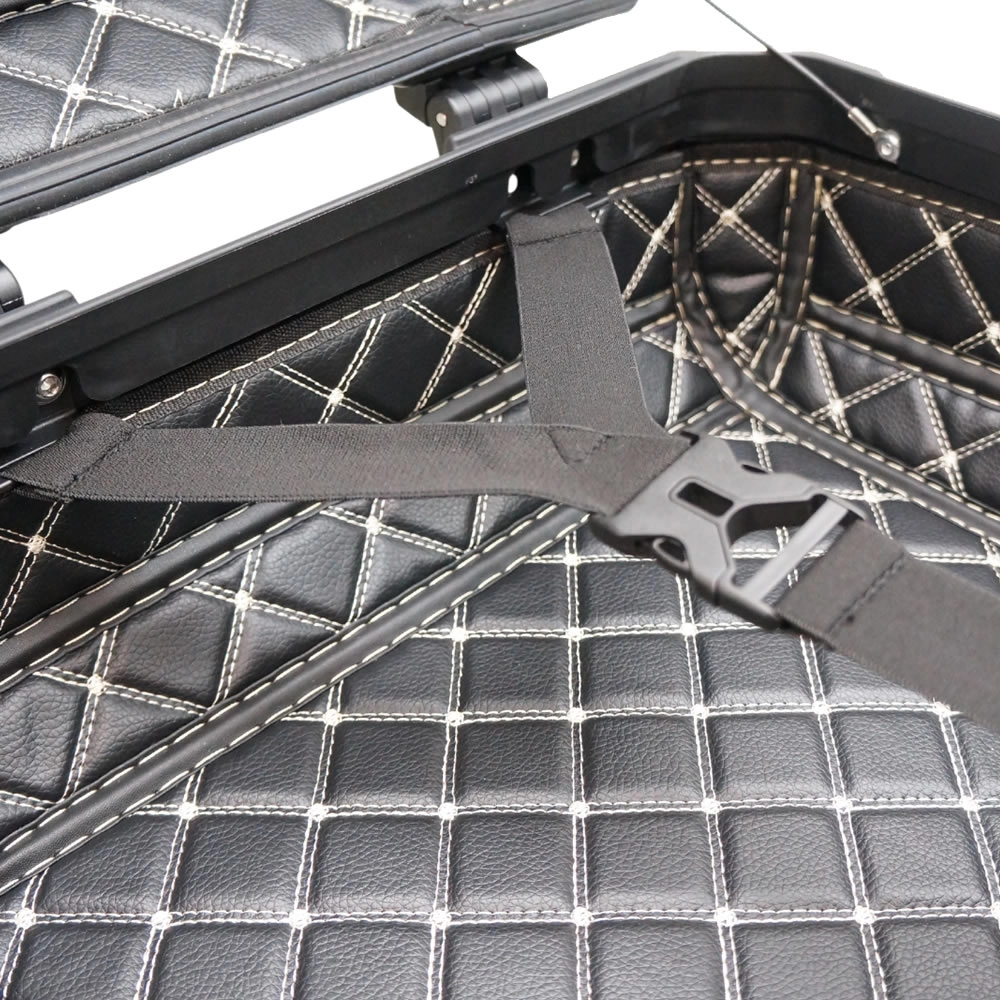 Bau para Moto Traseiro 45 Litros Universal Anti Roubo Tronos de Aluminio prata Bau para Moto Traseiro 45 Litros Universal Anti Roubo Tronos de Aluminio prata