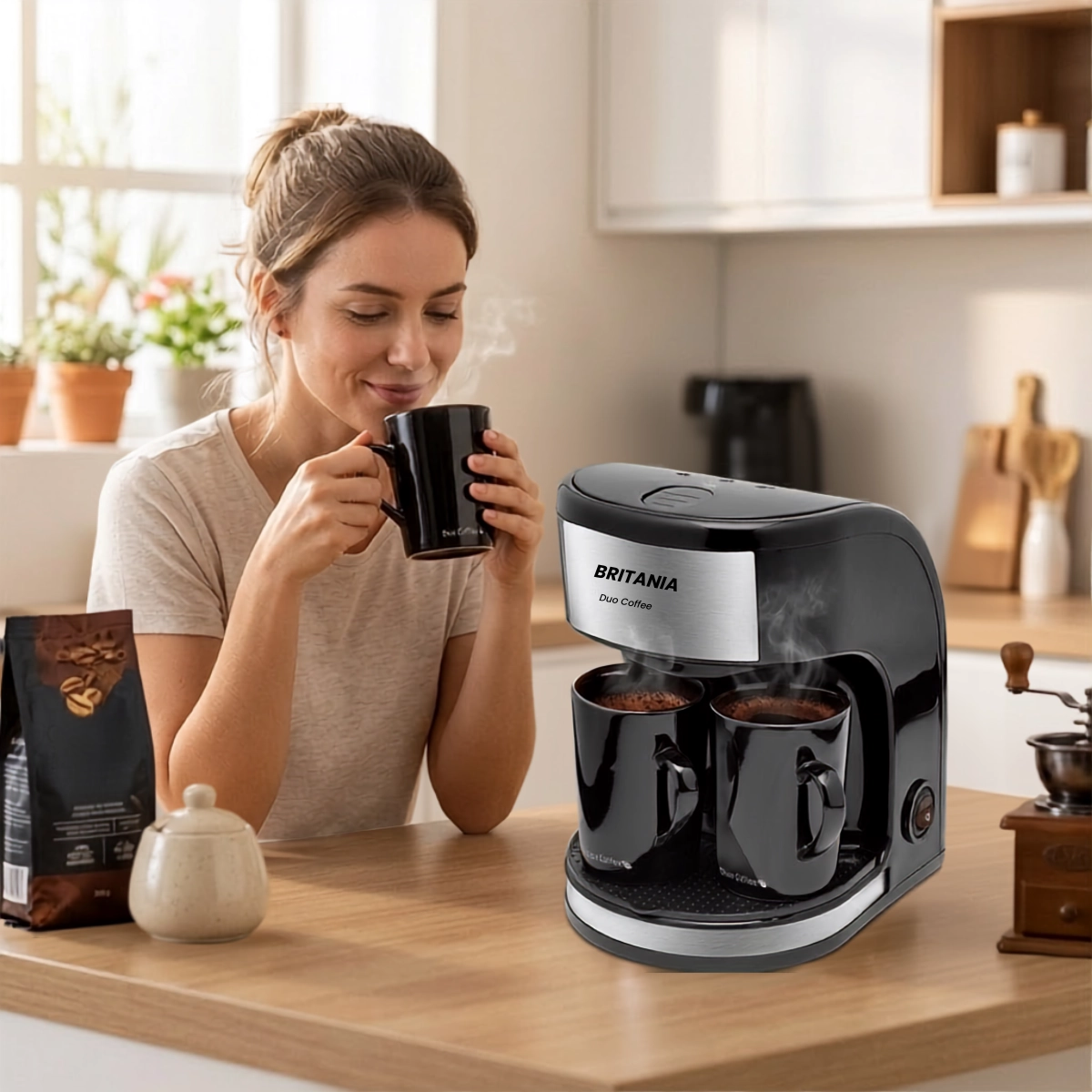 CAFETEIRA ELETRICA BRITANIA DUO COFFEE 2 XICARAS 220V