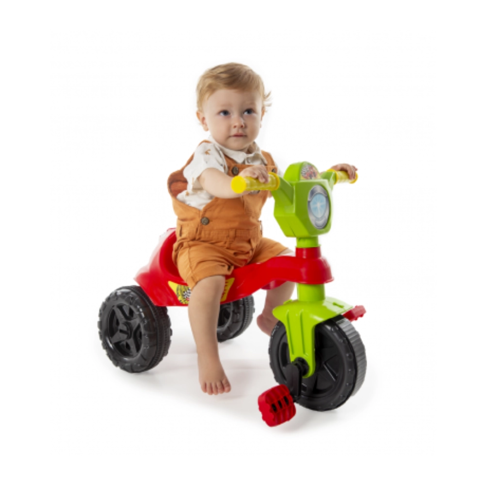 Carrinho Triciclo Infantil de Passeio e Pedal Kandy Kemotoca Corrida Vermelho/Verde - Suporta Até 16Kg