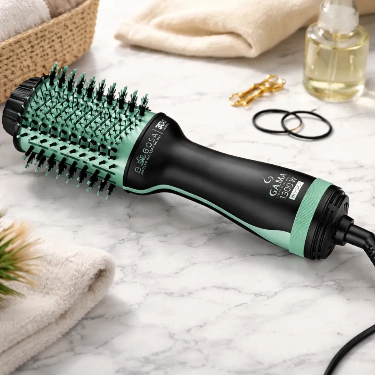 ESCOVA SECADORA GAMA ITALY BABOSA BRUSH 1300W ESSENTIAL OILS BIVOLT