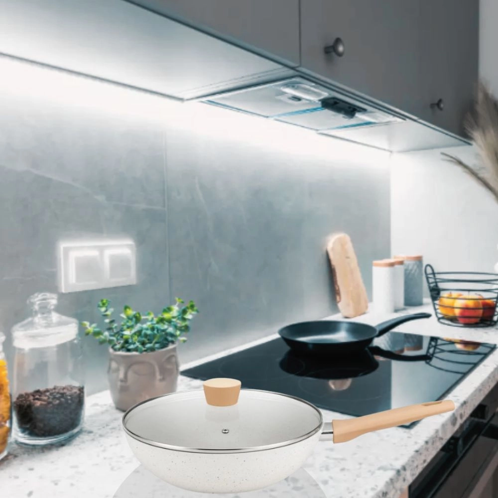 Frigideira Wok Indução Antiaderente 28cm Com Tampa 3,5l MTA Cor Creme Frigideira Wok Indução Antiaderente 28cm Com Tampa 3,5l MTA Cor Creme