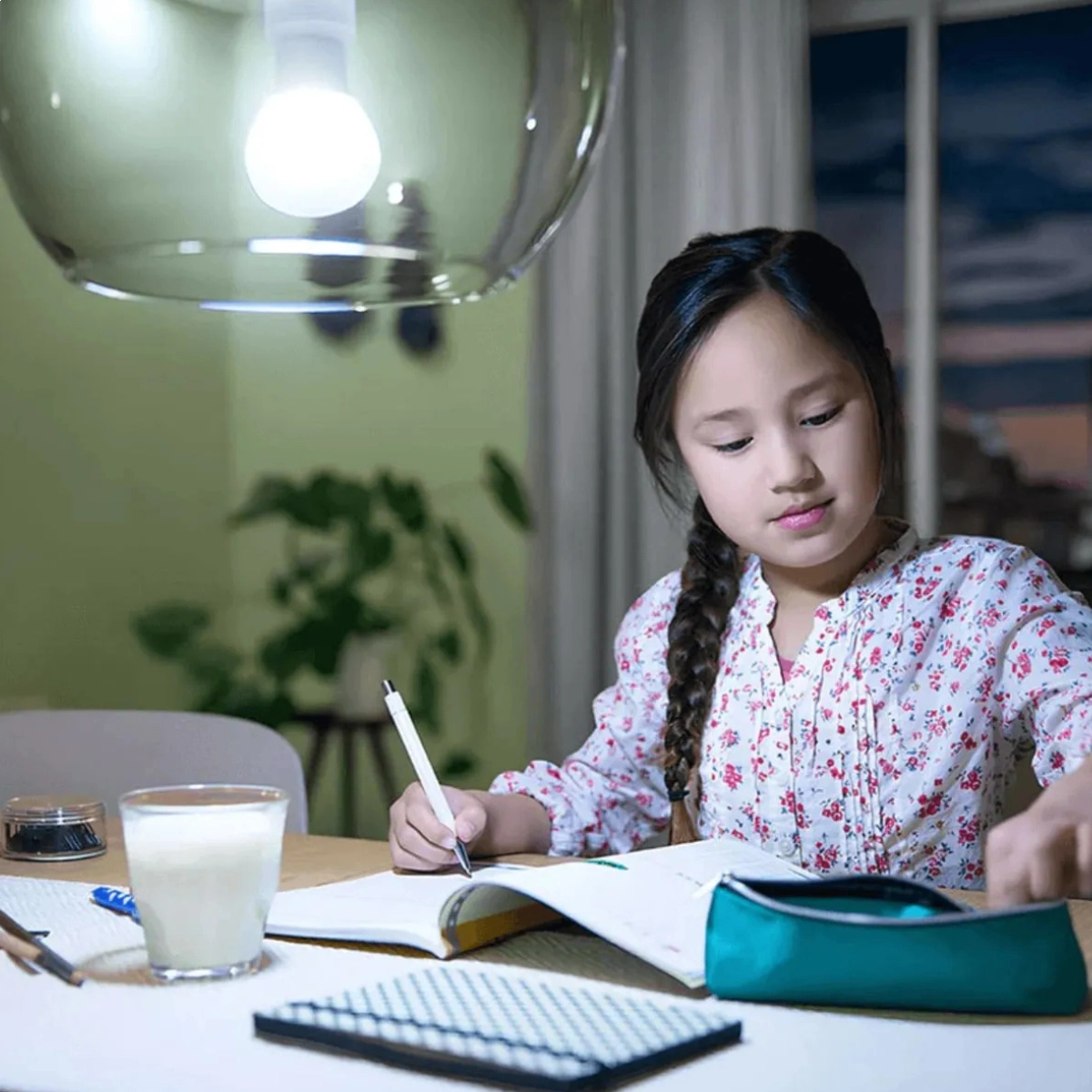 LÃMPADA LED BULBO A60 9W 6500K 806LM BIVOLT LÃMPADA LED BULBO A60 9W 6500K 806LM BIVOLT