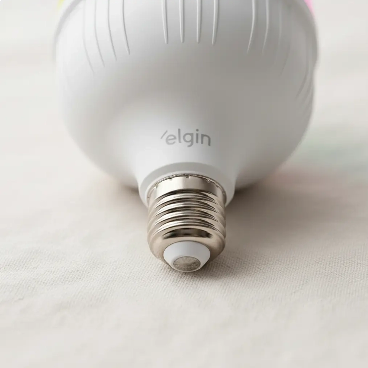 LÂMPADA LED RGB BULBO ELGIN INTELIGENTE 30W SMART WI-FI LÂMPADA LED RGB BULBO ELGIN INTELIGENTE 30W SMART WI-FI
