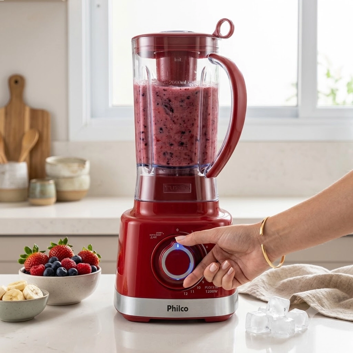 LIQUIDIFICADOR PHILCO 3 LITROS 1200W PLQ1310V VERMELHO 220V LIQUIDIFICADOR PHILCO 3 LITROS 1200W PLQ1310V VERMELHO 220V