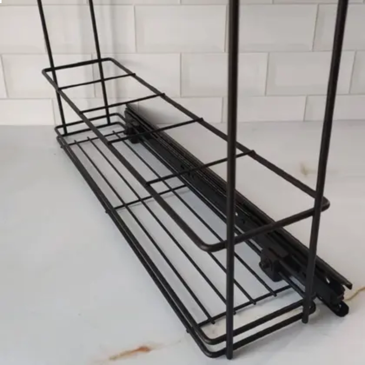 PORTA GARRAFAS E LATAS SLIM LATERAL EM AÇO PRETO FOSCO- SCHMITT