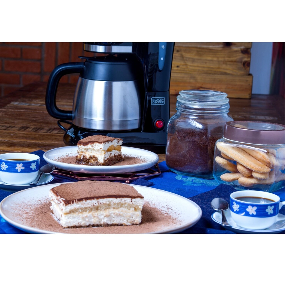 Cafeteira Inox Elétrica 25 Xícaras Black&decker 220v Filtro Cor Preto Cafeteira Inox Elétrica 25 Xícaras Black&decker 220v Filtro Cor Preto