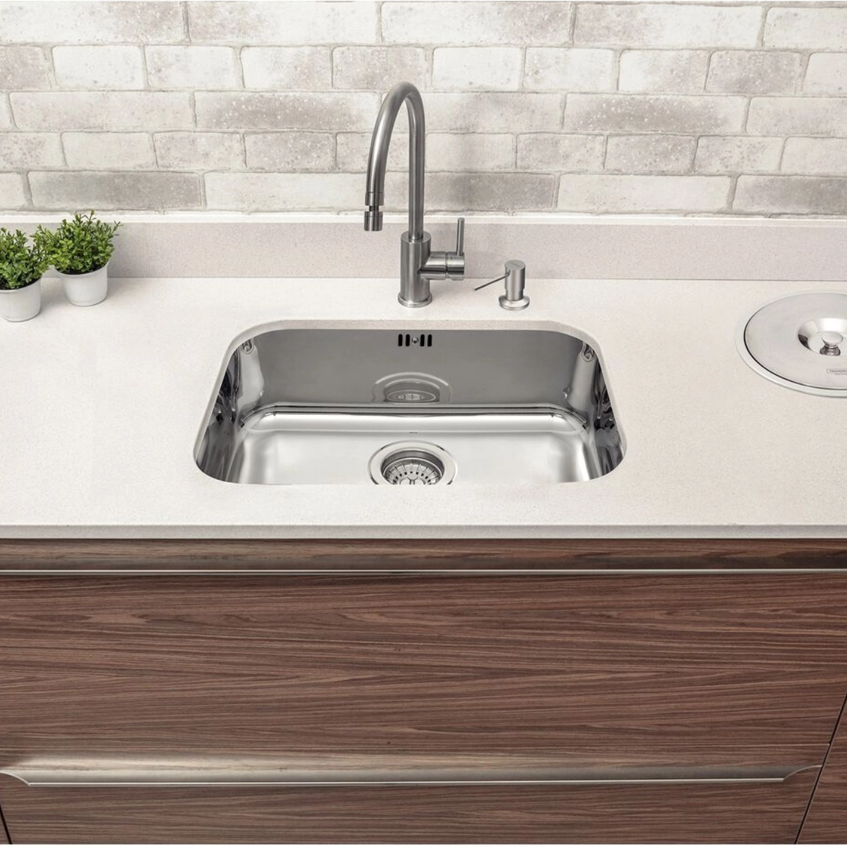 CUBA DE EMBUTIR  LAVÍNIA 47 BL TRAMONTINA INOX ALTO BRILHO 47X30CM