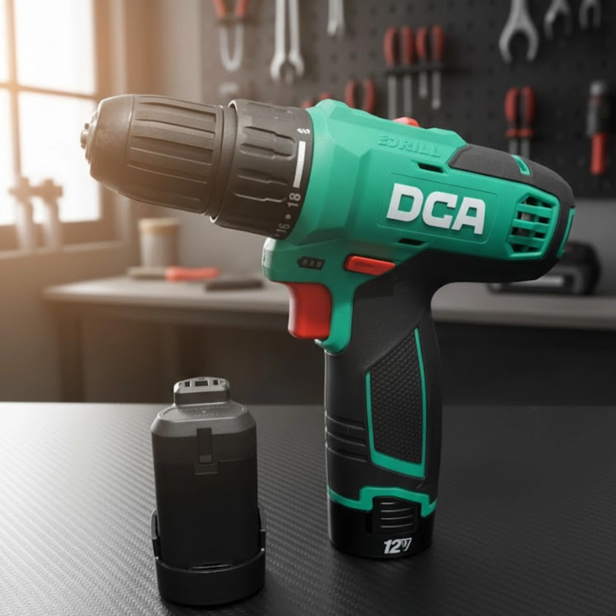 FURADEIRA E PARAFUSADEIRA 3/8 A BATERIA 12V DUPLO TORQUE DCA 18+1 VELOCIDADES FURADEIRA E PARAFUSADEIRA 3/8 A BATERIA 12V DUPLO TORQUE DCA 18+1 VELOCIDADES