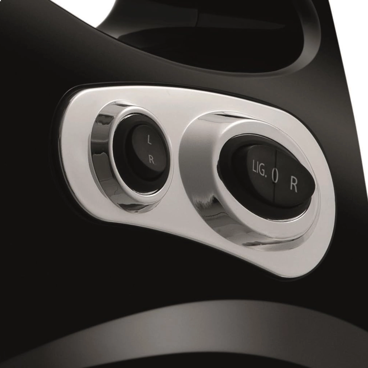 MOEDOR DE CARNE ELÉTRICO MONDIAL PREMIUM 500W MC-03 PRETO/INOX 127V MOEDOR DE CARNE ELÉTRICO MONDIAL PREMIUM 500W MC-03 PRETO/INOX 127V