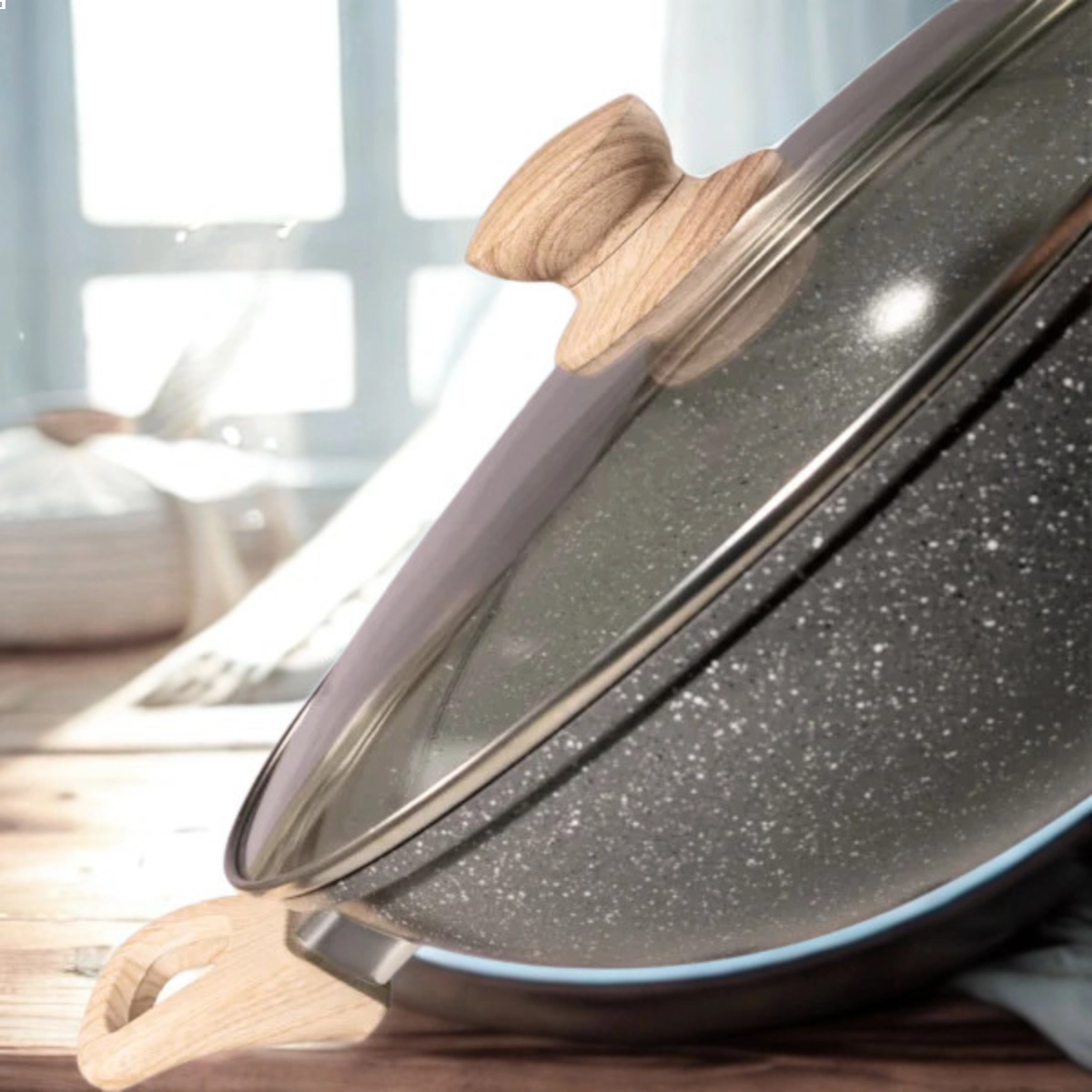 PANELA WOK CERAMIC MARBLE EM ALUMÍNIO 31,5CM DARK GREY OSTER PANELA WOK CERAMIC MARBLE EM ALUMÍNIO 31,5CM DARK GREY OSTER