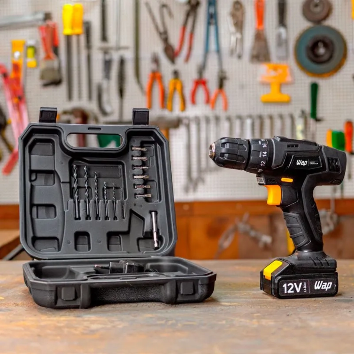 PARAFUSADEIRA E FURADEIRA 1500MAH BIVOLT 12K3 BLACK WAP 12V