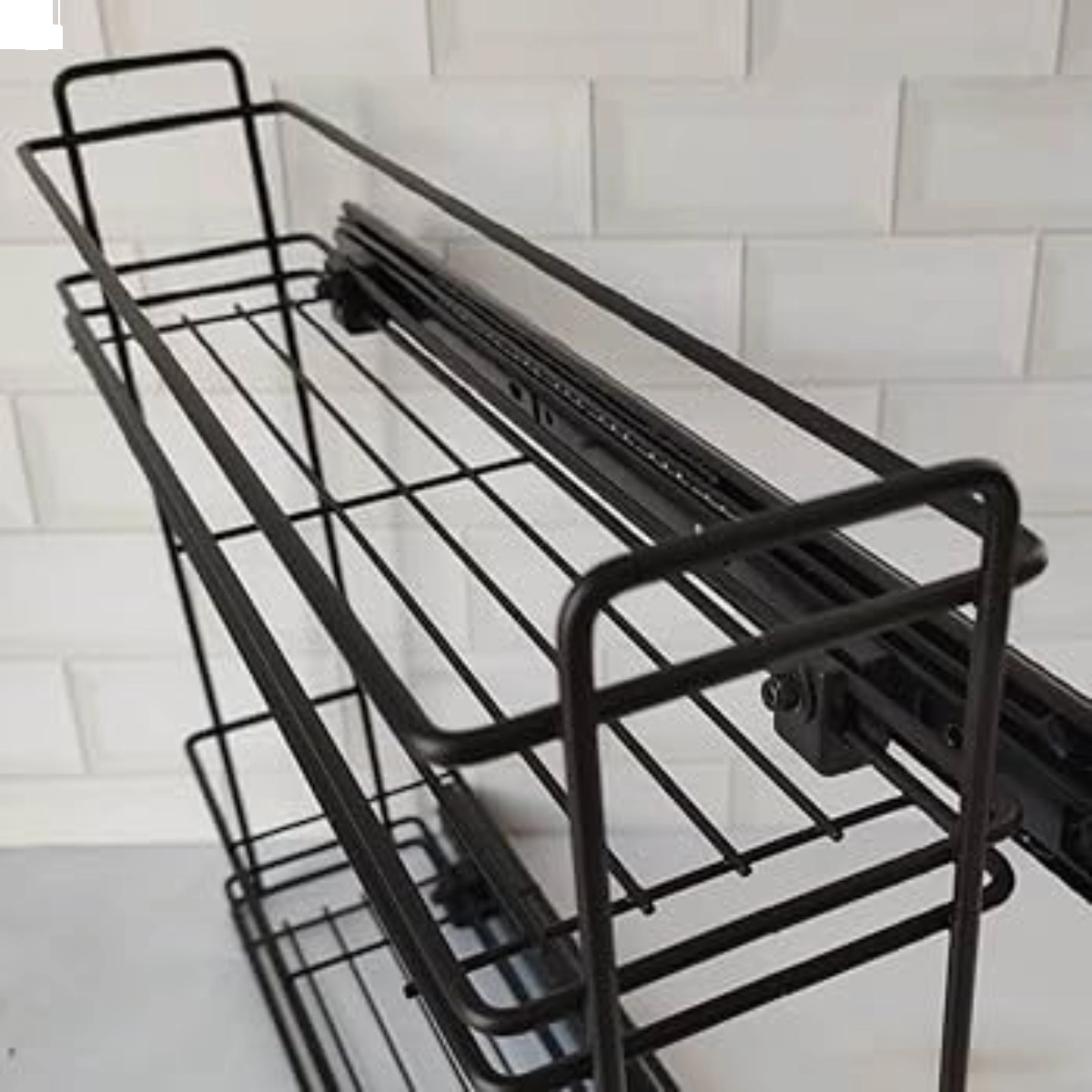 PORTA GARRAFAS E LATAS SLIM LATERAL EM AÇO PRETO FOSCO- SCHMITT