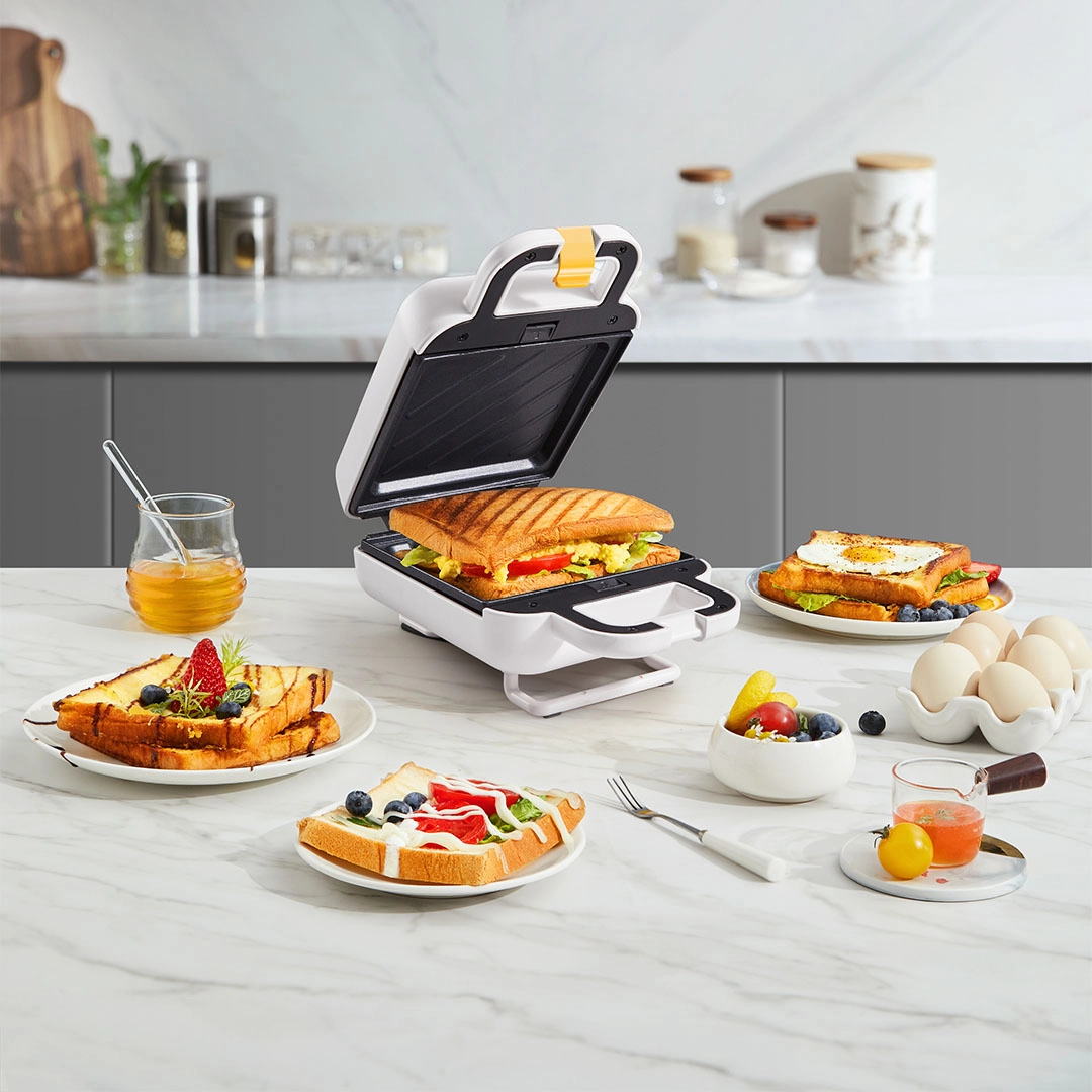 Sanduicheira Pocket, Cor: Off-white Voltagem:127v Sm60m-wh01a-1