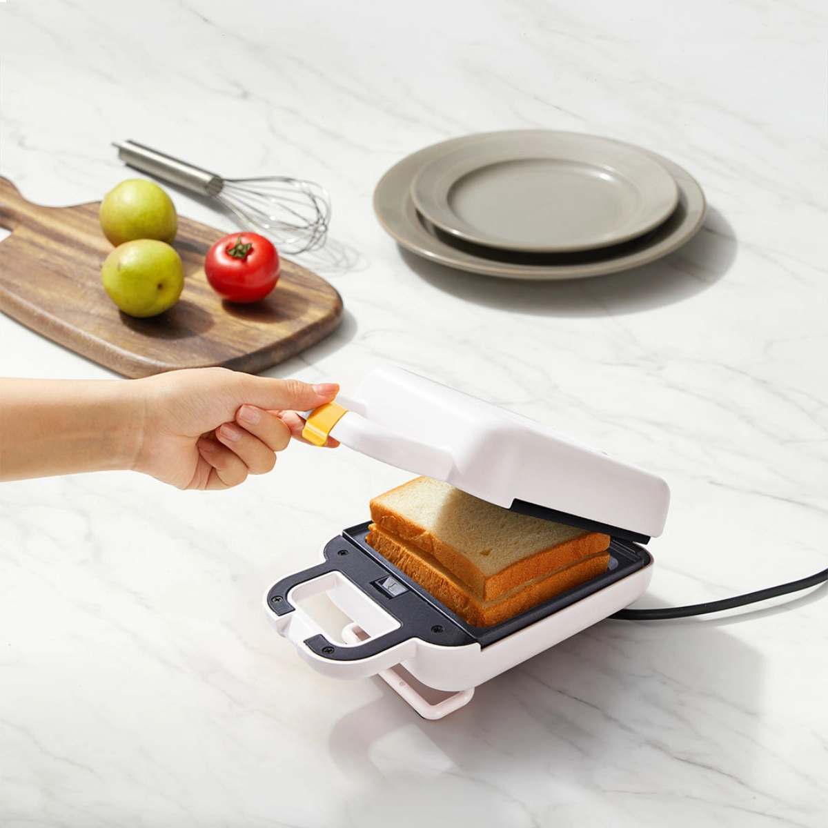 Sanduicheira Pocket, Cor: Off-white Voltagem:220v Sm60m-wh01a Sanduicheira Pocket, Cor: Off-white Voltagem:220v Sm60m-wh01a